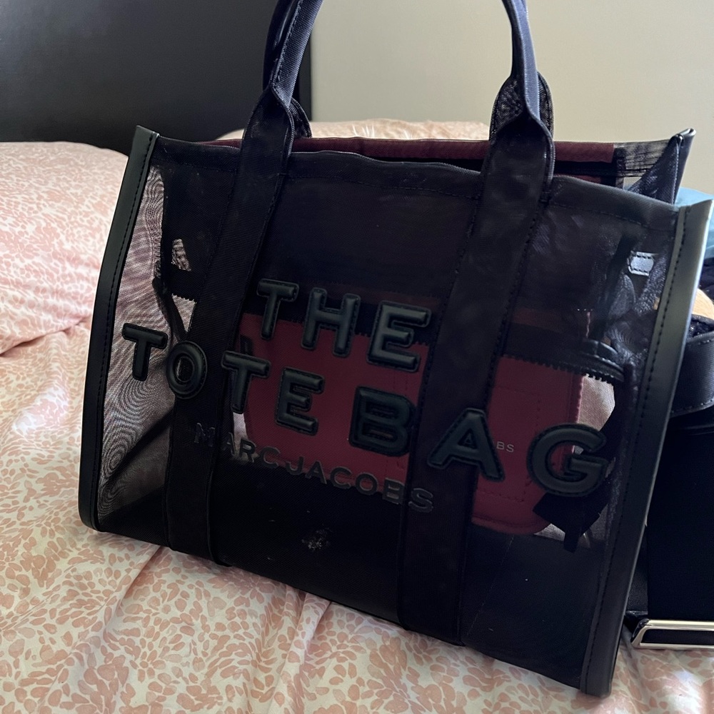 🖤Marc jacobs the MESH tote bag medium size good condition 🖤